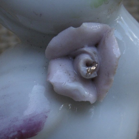 Vintage Small Duck with Rose China Figurine - Picture 11 of 16